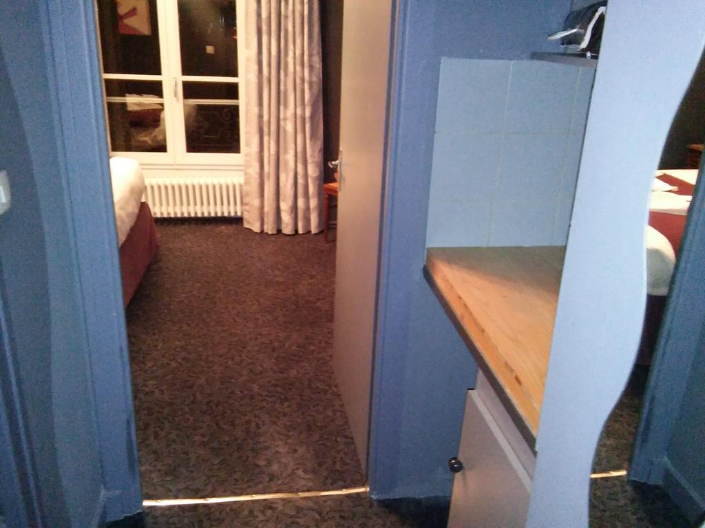 Homtel Le Parc Hotel Allevard Bilik gambar