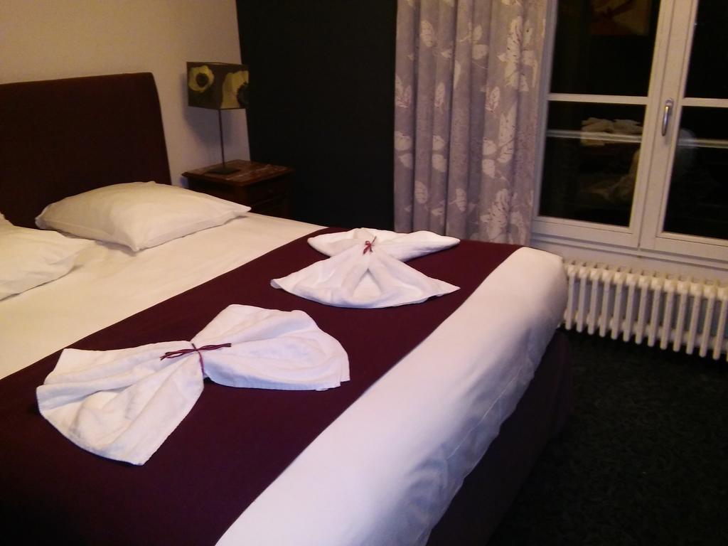 Homtel Le Parc Hotel Allevard Bilik gambar