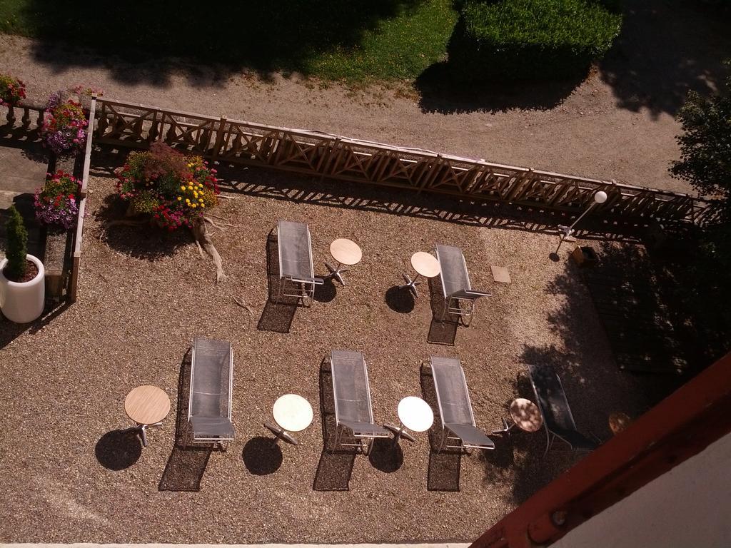 Homtel Le Parc Hotel Allevard Bilik gambar